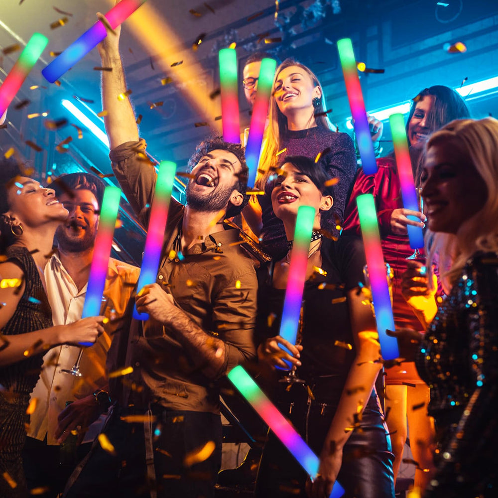 HONLYNE glow stick highlights long battery life for all-night fun
