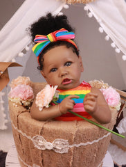 HOOMAI poseable limbs support natural posing and nurturing play