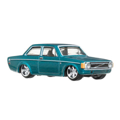 Packaging image showing premium presentation of the Volvo 142 GL.