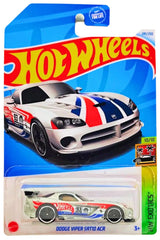 Hot Wheels Exotics Madness 5-Pack car-2 features a Porsche-inspired profile, ideal for collection or gifting