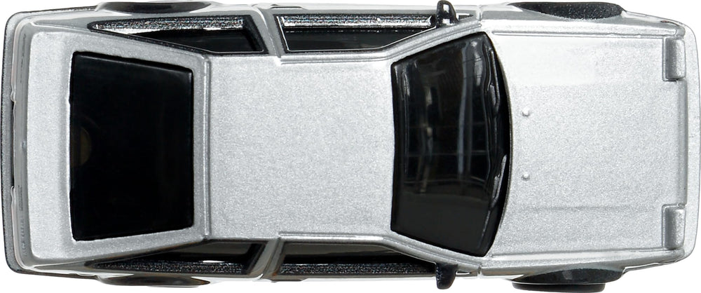Hot Wheels AE86 metal body and chassis detail for premium feel