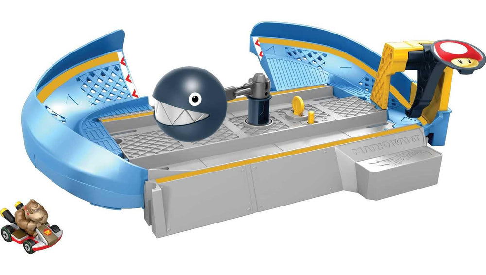 Hot Wheels Mario Kart Piranha Plant Slide; vivid obstacle for imaginative, fast-paced play.