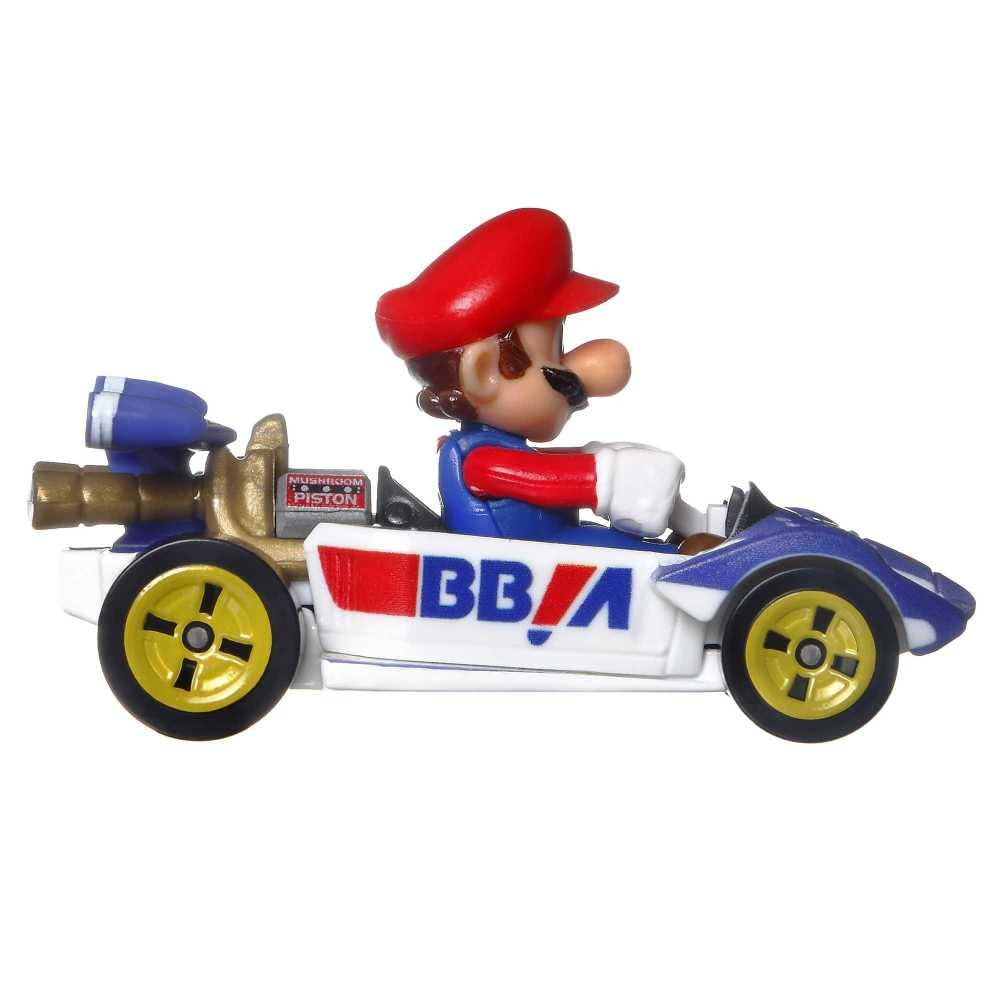 Hot Wheels Mario Kart scale 1:64 for easy shelf display and play.