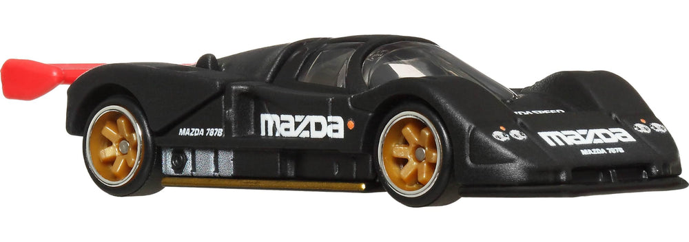 Hot Wheels metal-metal body provides sturdy durability for shelves and play surfaces