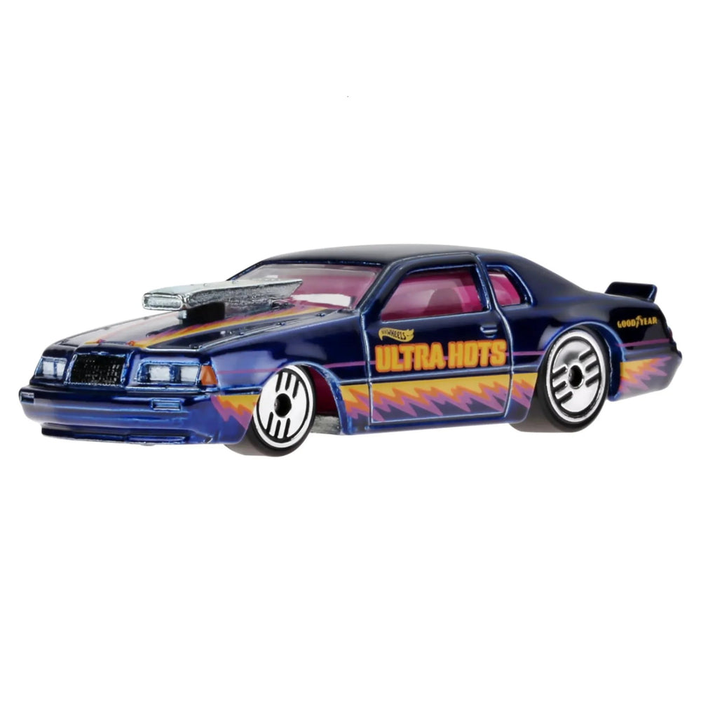 Hot Wheels Porsche 911 Turbo 964 packaging shows in-box presentation and gift appeal.