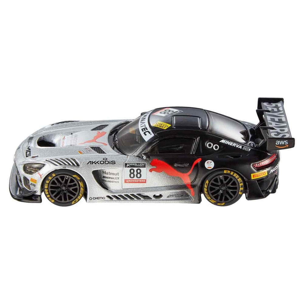 Hot Wheels Real Riders Mercedes-AMG GT3 1:43 rear view highlights authentic detailing.