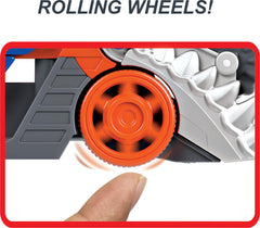 Hot Wheels Shark Chomp Transport included 1:64 scale car for immediate play.