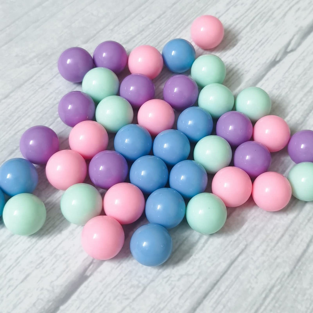 Hotusi multicolor game marbles brighten family game night.