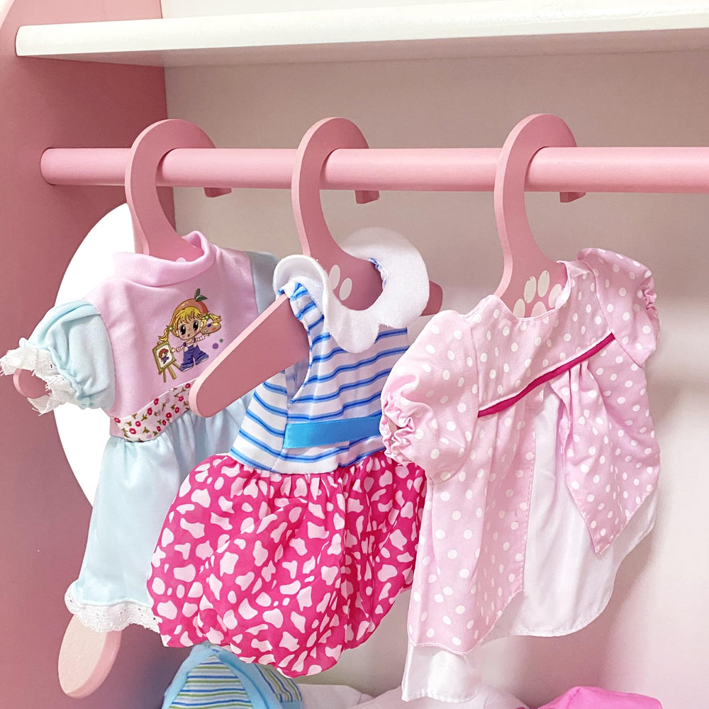 Huang Cheng Toys doll umbrella adds realistic pretend play scenarios