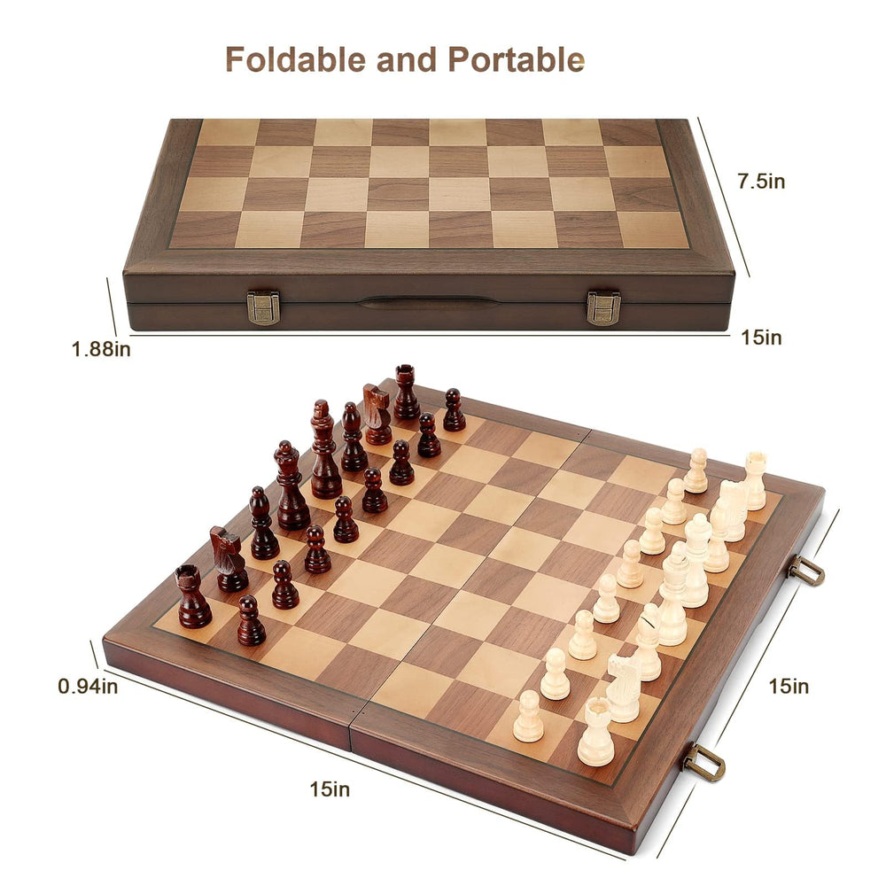 Hurdaos chess set with internal storage keeps pieces secure.