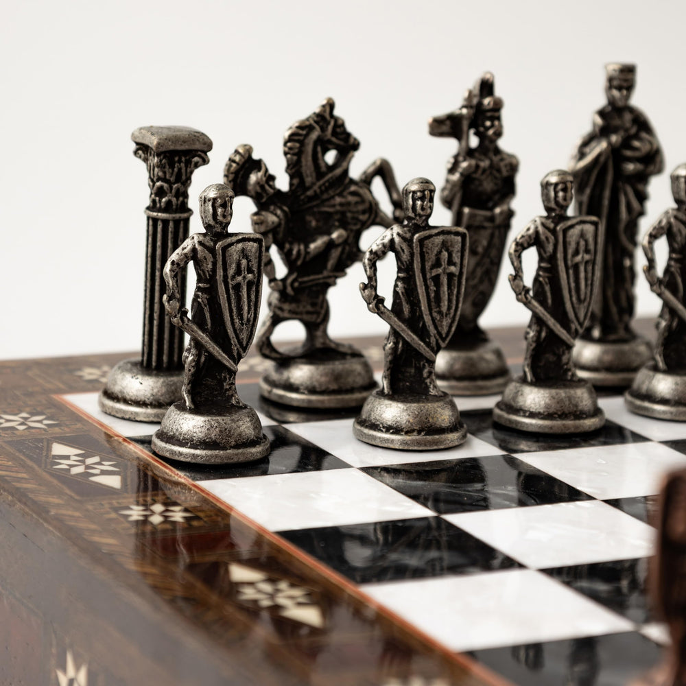 Interiart desk display setup blends luxury with everyday use.