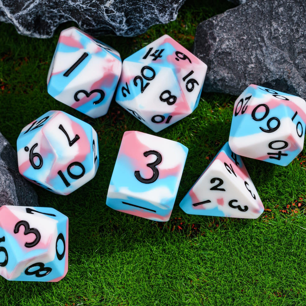 IUSTIDIE easy-clean dnd dice wipe-clean surfaces after battles and sessions.