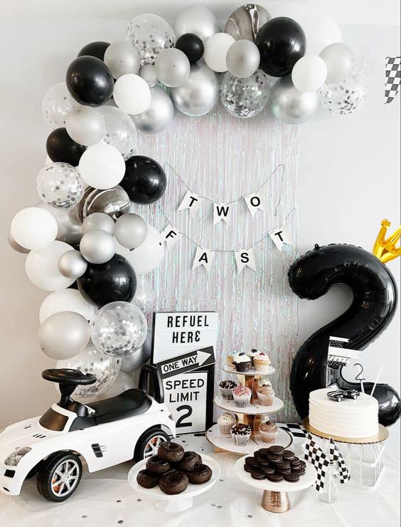 IWERP 40-inch number balloon ideal for birthday backdrops.