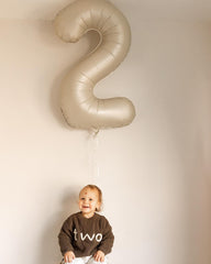 IWERP 40-inch cream backdrops create a vibrant party photo area.