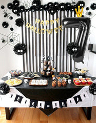 IWERP black 8-number balloon with gold crown accent for regal party flair.