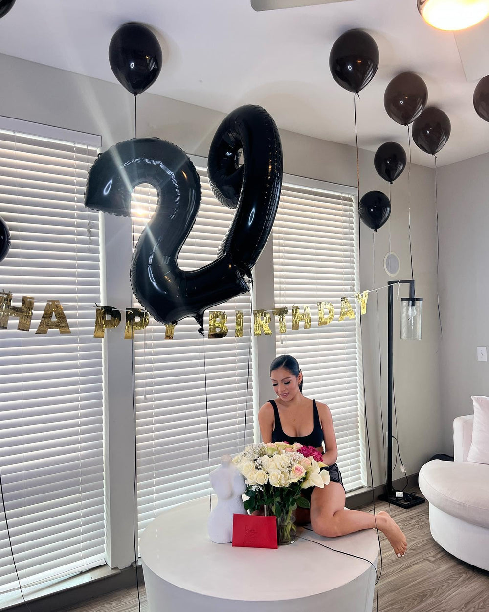 IWERP Black foil 19-number balloon for stunning photo backdrop.