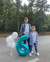 IWERP blue foil number balloon 6th, perfect for photo-worthy memories.