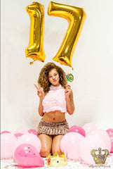 IWERP giant-7-foil-balloon offers bold milestone decoration for photo moments.
