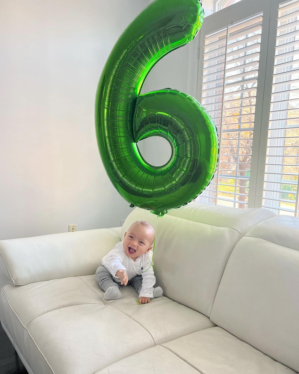 IWERP green number 6 self-sealing balloon simplifies inflation and reuse