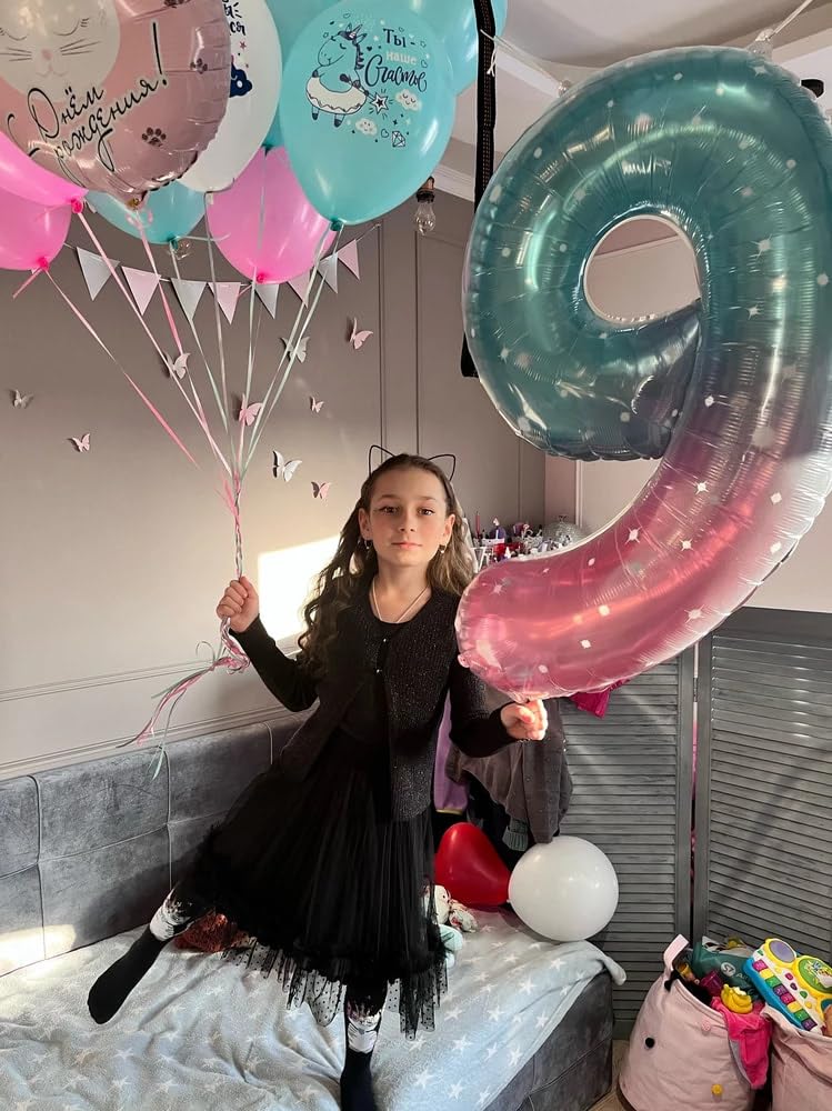 IWERP Starry Sky balloon self-seals for easy reuse.
