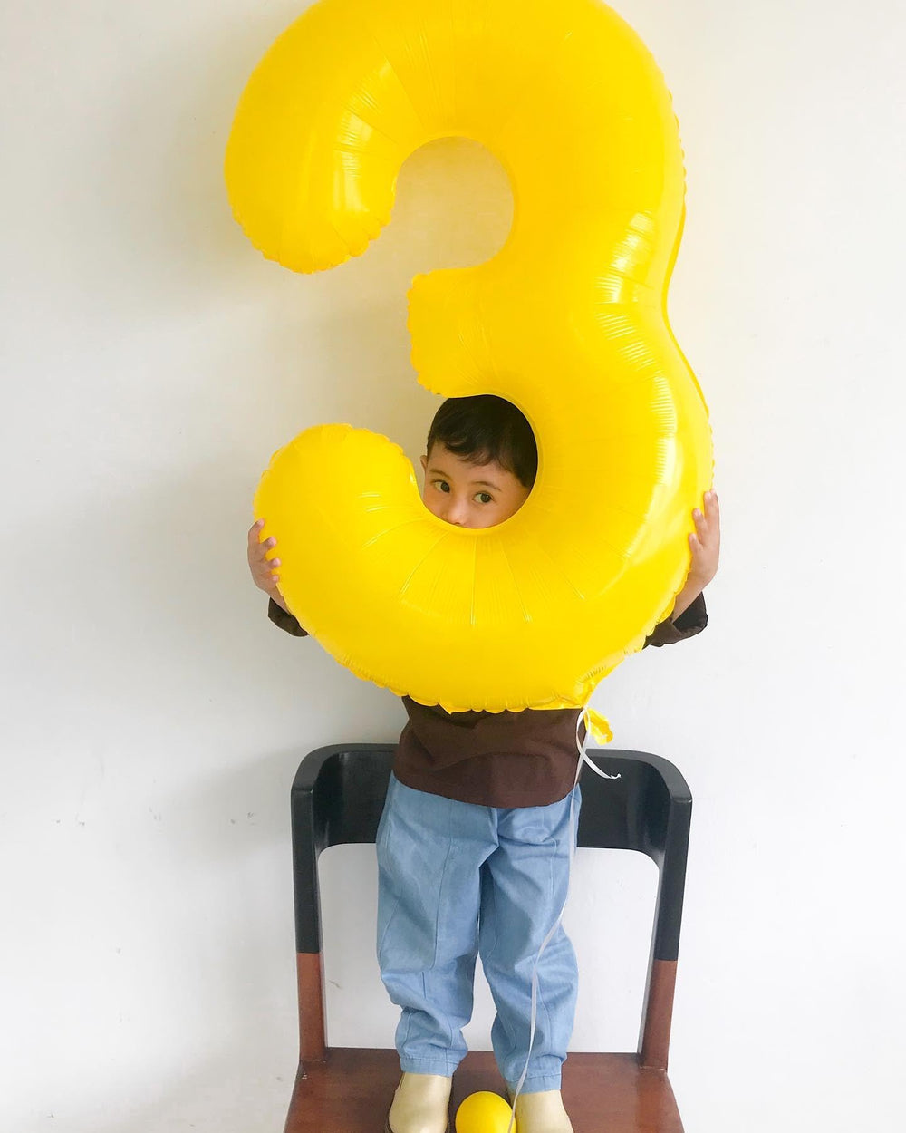 IWERP Yellow birthday decor foil balloon adds vibrant ambiance.