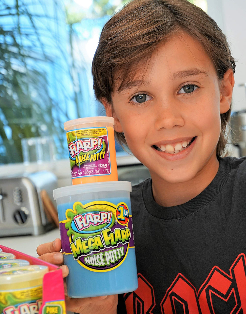 JA-RU Flarp noise putty scented aroma enhances play experience.