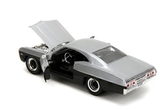 Jada BigTime Muscle Impala SS detailed interior in 1:24 scale.
