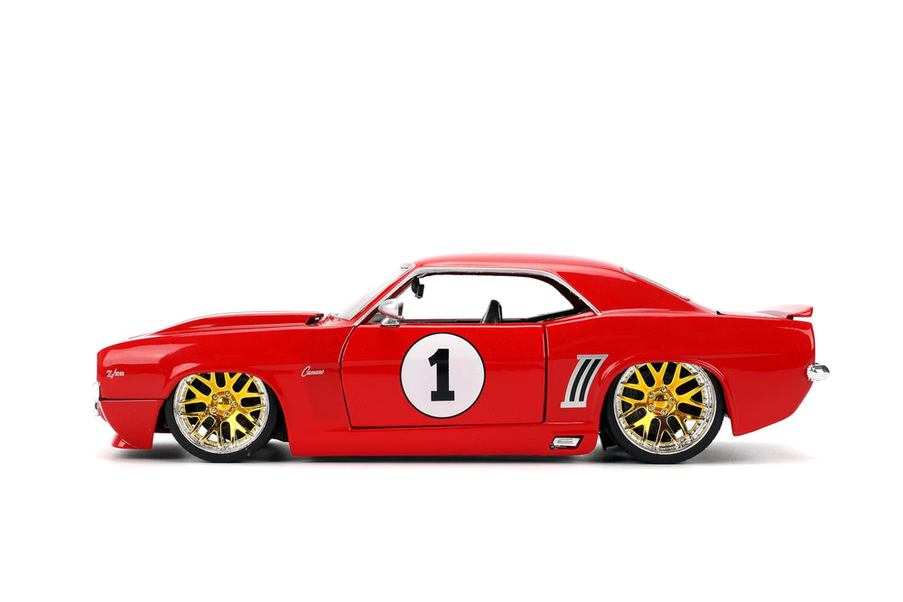 Jada Camaro red finish stands out on any display shelf