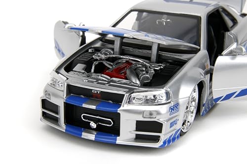 Interior detail of Brian’s Skyline R34 offers cockpit realism for display enthusiasts.