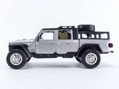 Jada Jeep Gladiator 1:24 premium rubber tires for authentic grip.