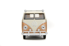 Jada Wheeljack Bus detailed close-up shows premium paint and logos.