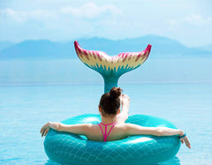 Giant dimensions offer a comfy lounge spot during beach trips
