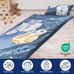 Jay Franco Star Wars slumber bag zipper closure for a snug fit