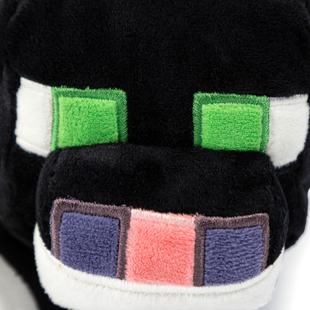 Jay Franco Minecraft Tuxedo Cat Plush as bedroom decor adds playful Minecraft charm.