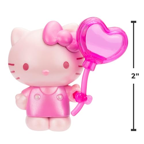Jazwares Cinnamoroll Dreamland 8-Pack figure for cute display.