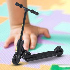 Jizlan Finger Scooter with non-slip grip for improved handling during play.