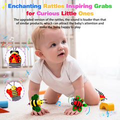 JKHEPL rattle socks wings detail enhances visual tracking and curiosity.