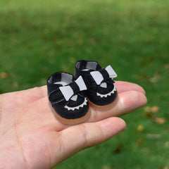 Compatibility view showing how well Labubu accessories fit.