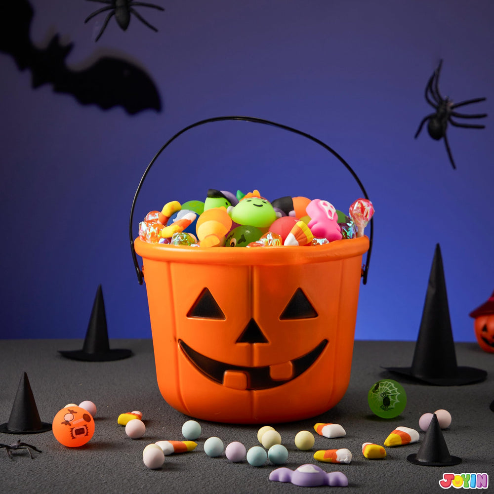 JOYIN 7x5 inch pumpkin bucket ideal for compact storage.