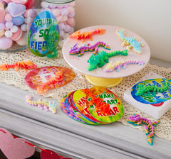 JOYIN desk companion dragon: small, durable figures spark imagination on desks.