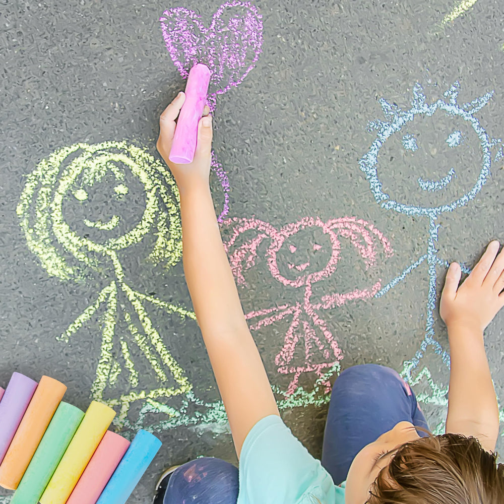 JOYIN chalks wiped clean from chalkboard after art session.