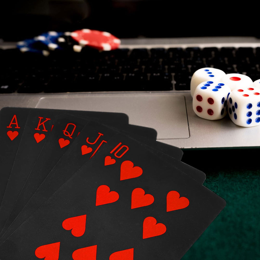 Joyoldelf 52 card deck includes jokers for complete poker nights
