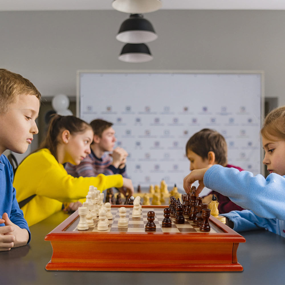 Juegoal learning-friendly set supports family fun and cognitive games.