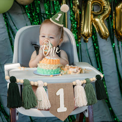 JUIIZAY photo prop setup helps capture joyful family memories