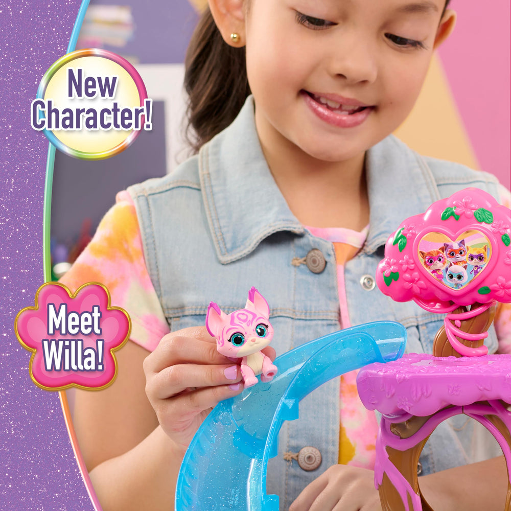 Su-Purr Wild Playset swing moment for dynamic storytelling with Bitsy