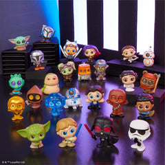 Just Play Star Wars Doorables Mandalorian Din Djarin figure for collectible shelves.