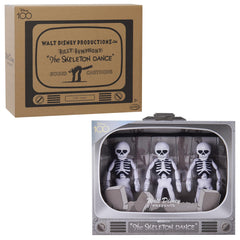 Just Play vintage TV-inspired diorama perfect for shelf display and gifting