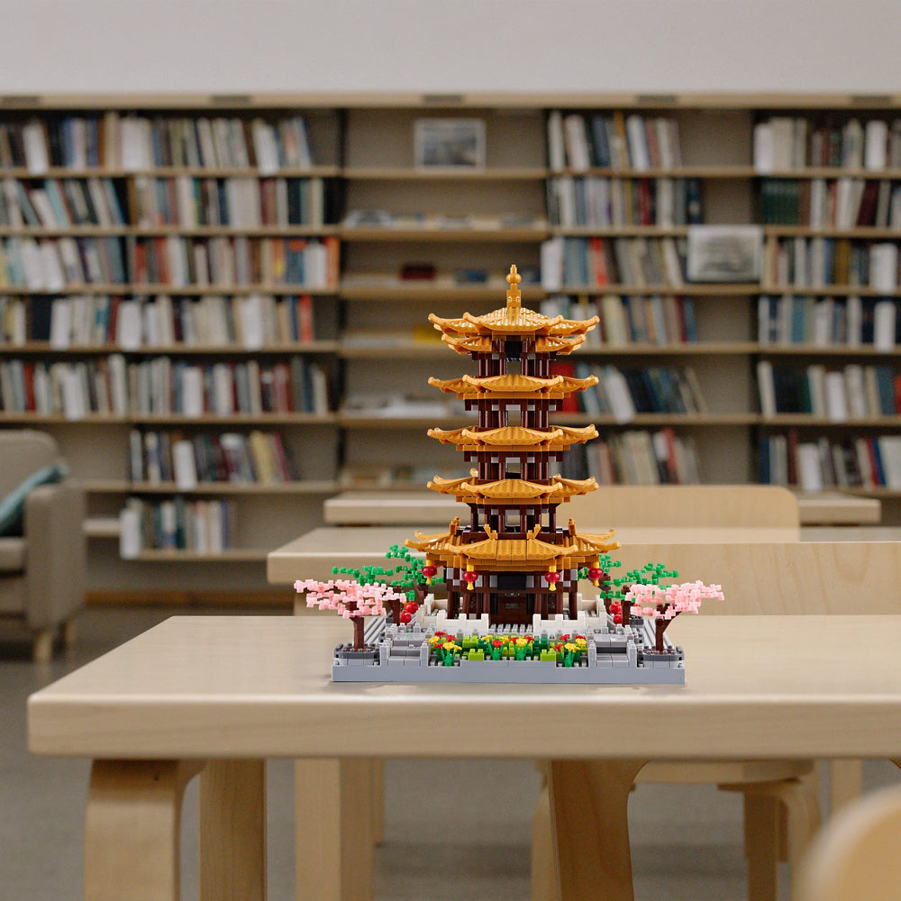 JXRLMB 2200 pcs mini bricks reveal challenging assembly and precision work.