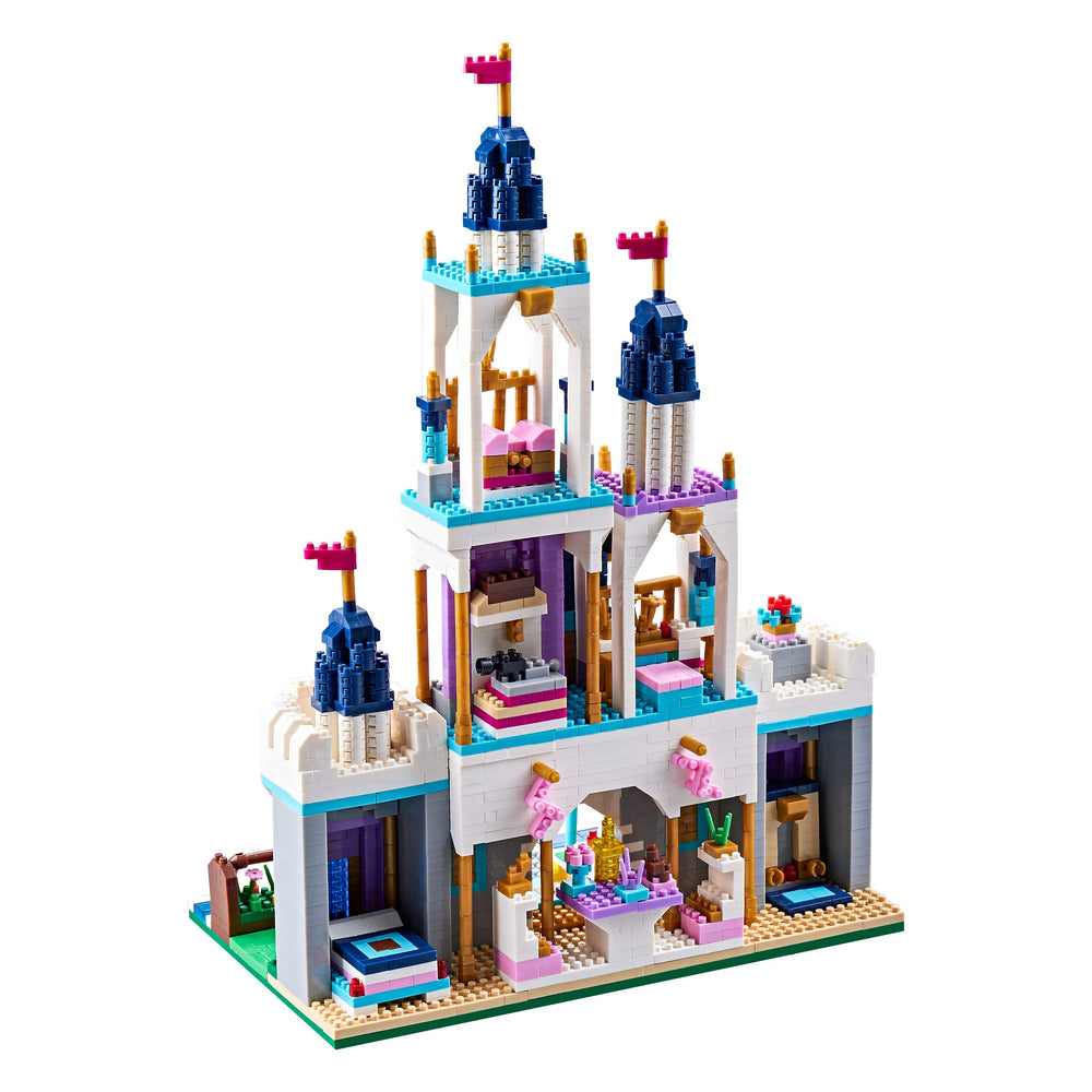 Kadablk smallest block 4x4mm enables intricate castle detailing.