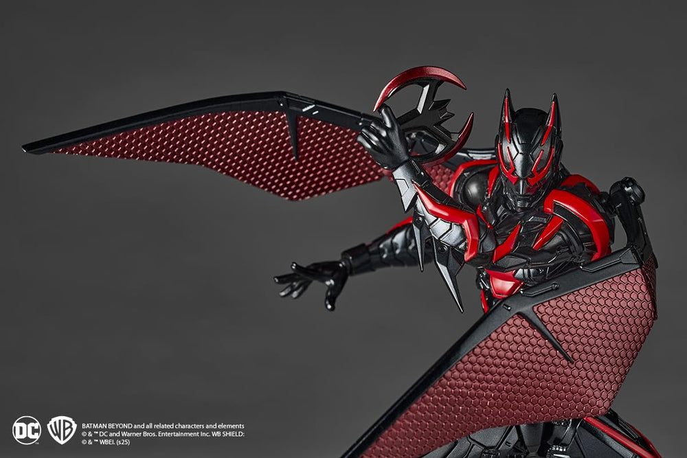 Kaiyodo Revoltech Batman Beyond figure with arm blades for action looks